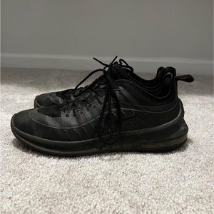 Nike tennis shoes